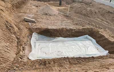 5.-Laying-of-bottom-waterproof-layer